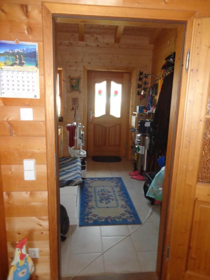 Barrierefreies Zimmer Im Blockhaus Mit Sauna Am See Soyen 외부 사진